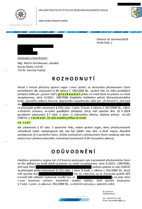 Anonymizované rozhodnutí, Držení telefonu při řízení: Příkaz zrušen